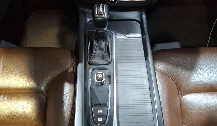 Volvo Xc60 2.0 MOMENTUM T5 AWD AUTO Suv 2018