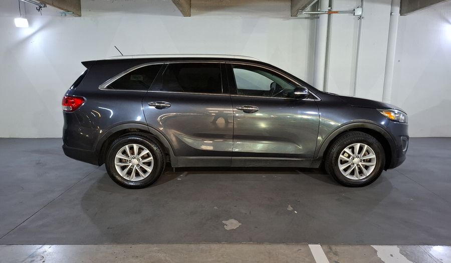 Kia Sorento 2.4 LX AT Suv 2017