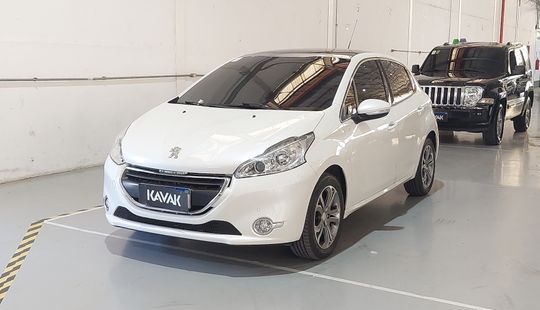 Peugeot • 208