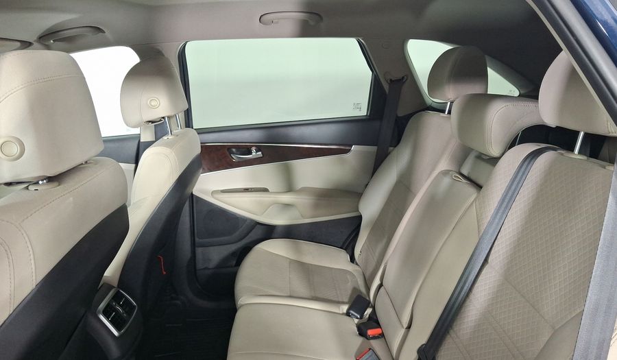 Kia Sorento 2.4 LX AT Suv 2017