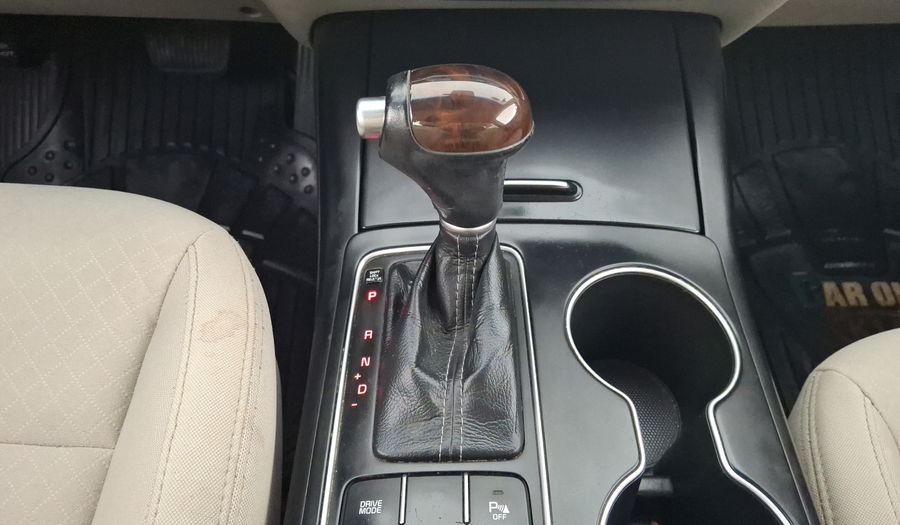 Kia Sorento 2.4 LX AT Suv 2017