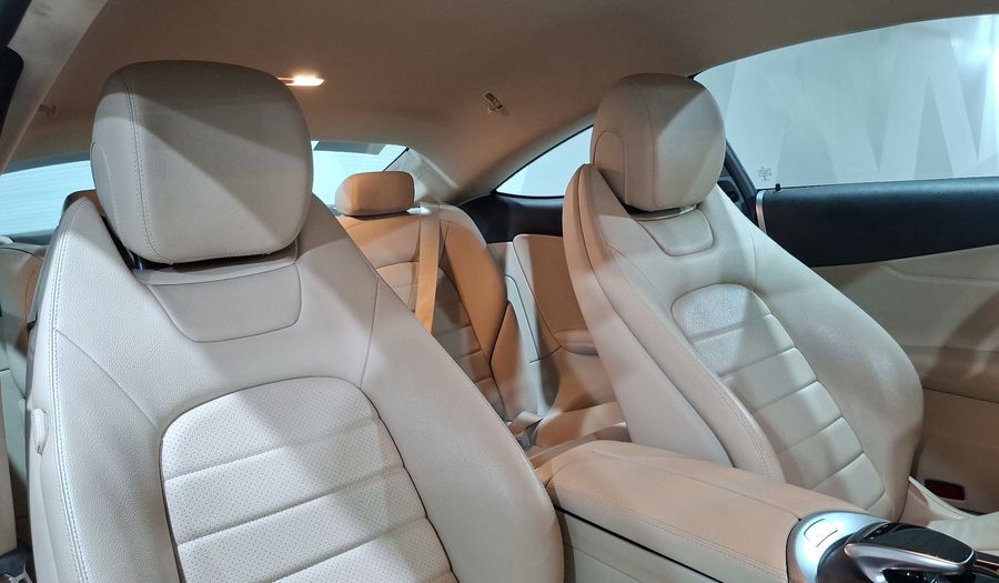 Mercedes Benz Clase C 2.0 200 AT Coupe 2017