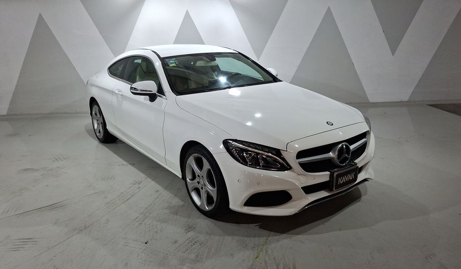 Mercedes Benz Clase C 2.0 200 AT Coupe 2017