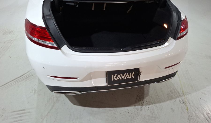 Mercedes Benz Clase C 2.0 200 AT Coupe 2017