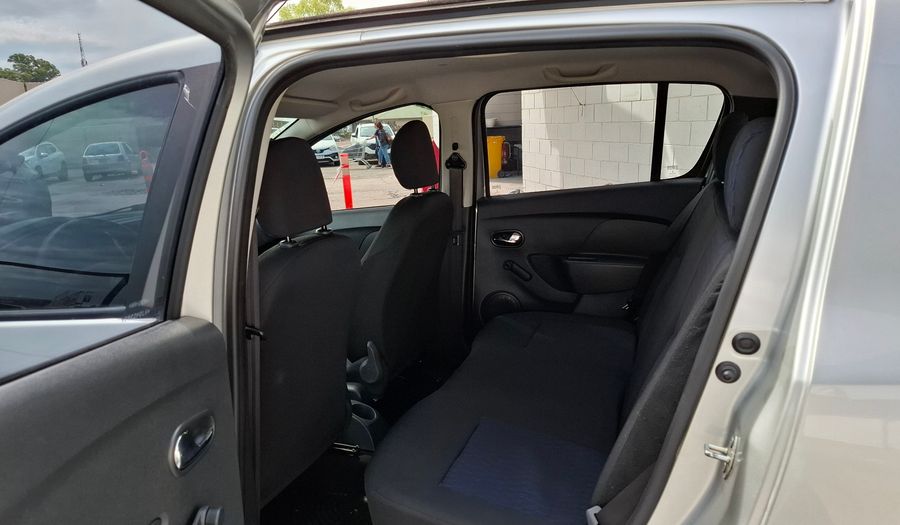 Renault Sandero 1.6 DYNAMIQUE PH2 Hatchback 2016