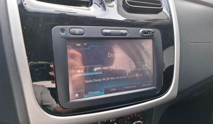 Renault Sandero 1.6 DYNAMIQUE PH2 Hatchback 2016