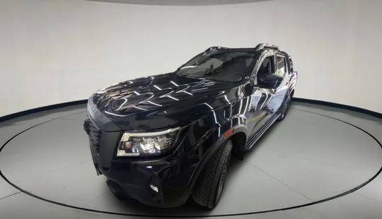 Nissan • Frontier