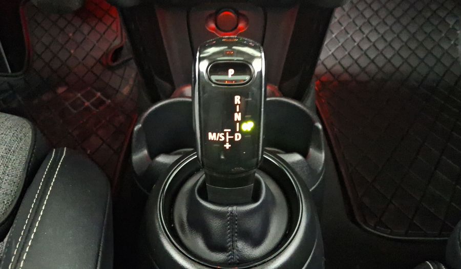 Mini Cooper 1.5 COOPER CHILI Hatchback 2021