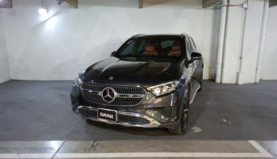 2023 • 43,489 km • Automático