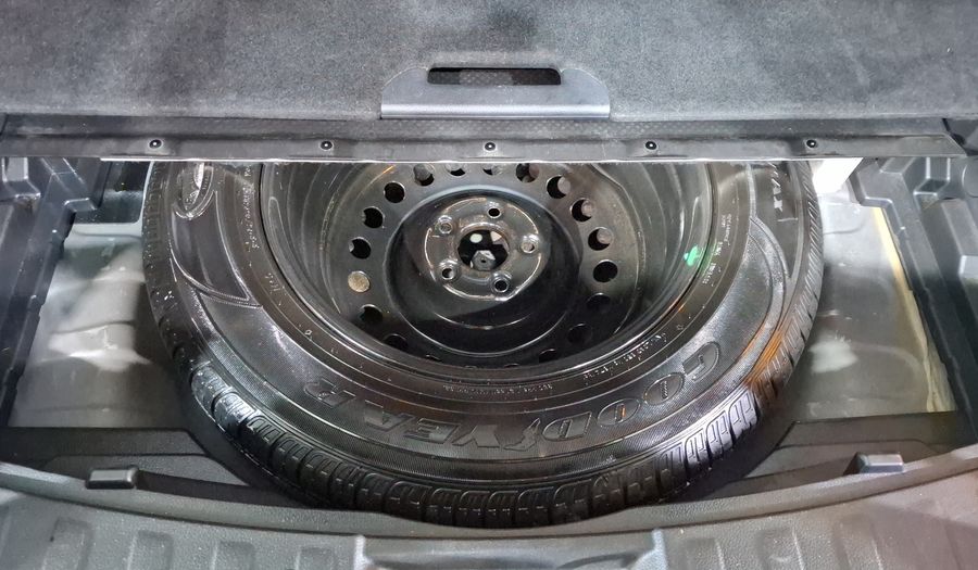 Nissan X-trail 2.5 ADVANCE 2 ROW CVT Suv 2015