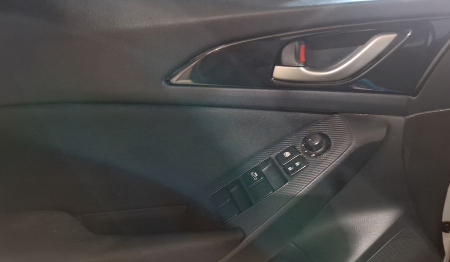 Mazda 3 2.0 SEDAN I TOURING TA Sedan 2014