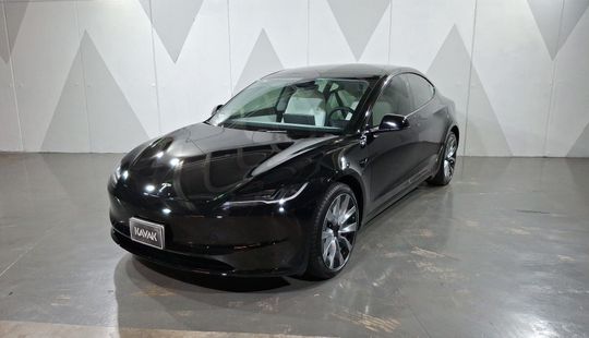 Tesla • Model 3