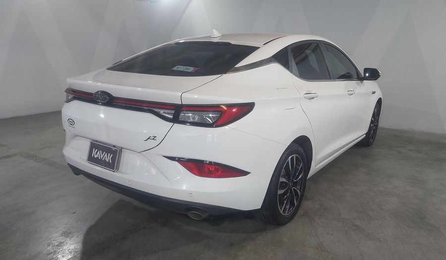 Jac J7 1.5 ADVANCED MT Hatchback 2021
