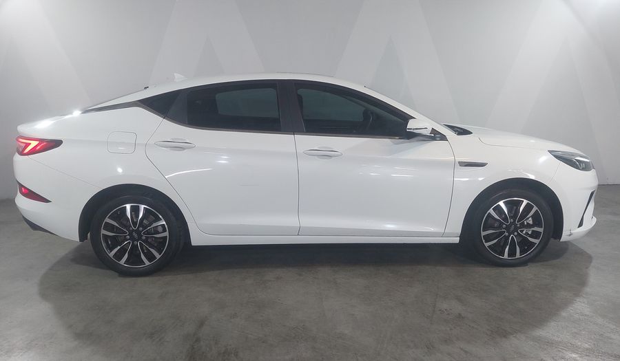 Jac J7 1.5 ADVANCED MT Hatchback 2021