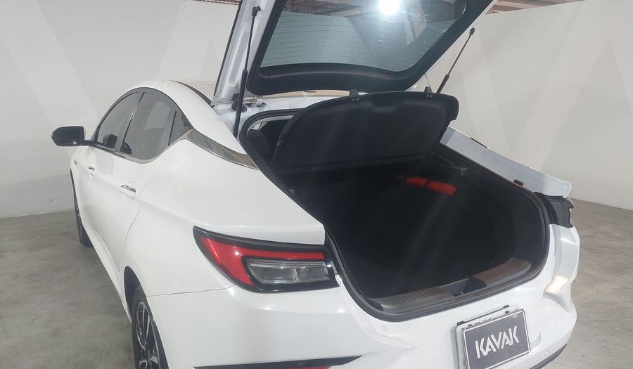 Jac J7 1.5 ADVANCED MT Hatchback 2021