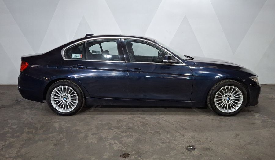 Bmw Serie 3 2.0 320IA LUXURY LINE Sedan 2014