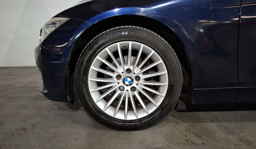 Bmw Serie 3 2.0 320IA LUXURY LINE Sedan 2014
