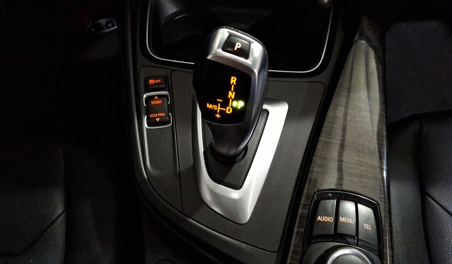 Bmw Serie 3 2.0 320IA LUXURY LINE Sedan 2014