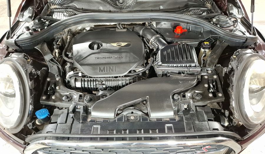 Mini Clubman 2.0 COOPER S CLUBMAN HOT CHILI AT Wagon 2017