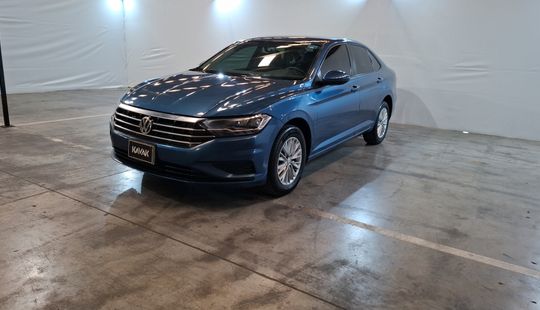 Volkswagen • Jetta