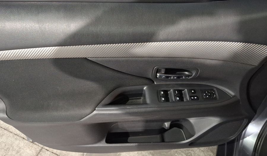 Mitsubishi Outlander 2.4 SE + Suv 2017