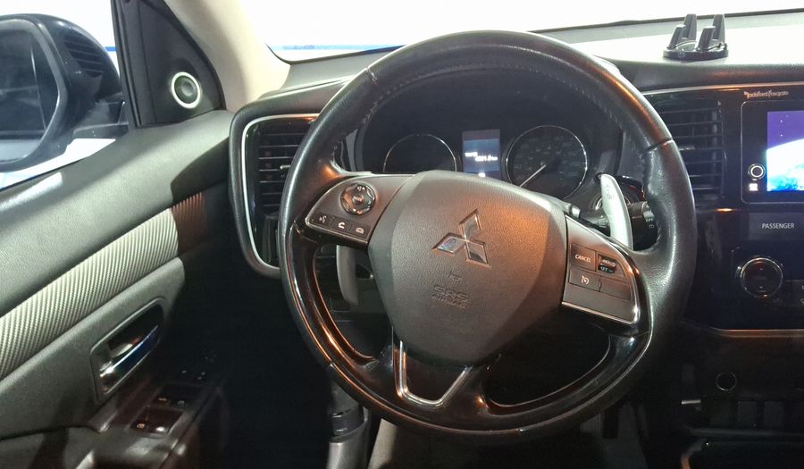 Mitsubishi Outlander 2.4 SE + Suv 2017