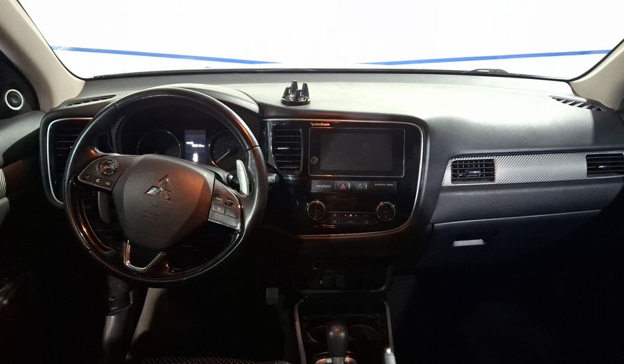 Mitsubishi Outlander 2.4 SE + Suv 2017