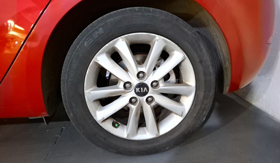 Kia Forte 2.0 EX AT Hatchback 2017