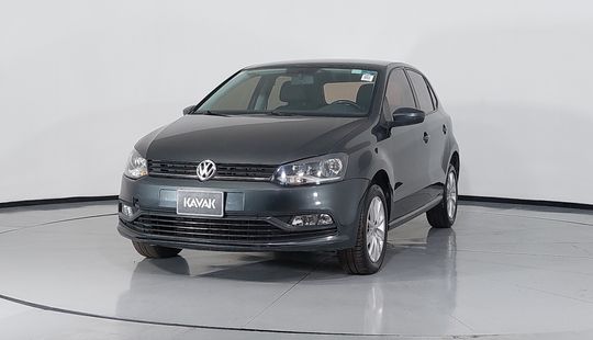 Volkswagen • Polo