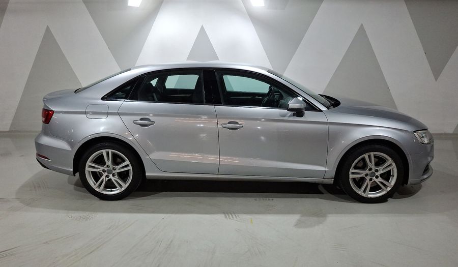 Audi A3 2.0 TFSI DYNAMIC Sedan 2017