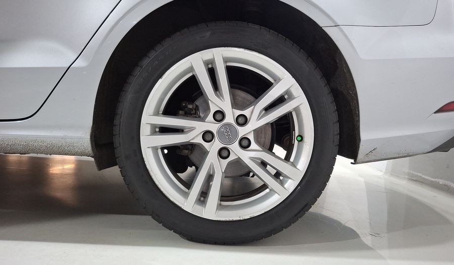 Audi A3 2.0 TFSI DYNAMIC Sedan 2017