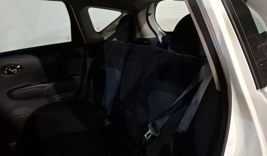 Nissan Note 1.6 ADVANCE CVT Hatchback 2015