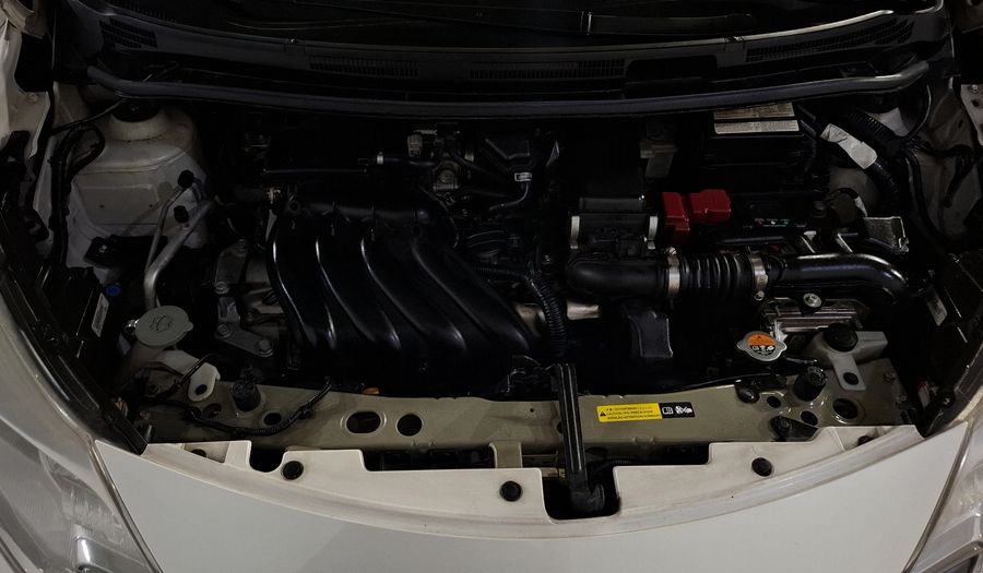 Nissan Note 1.6 ADVANCE CVT Hatchback 2015