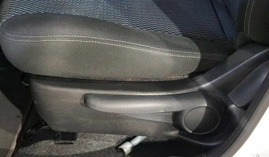 Nissan Note 1.6 ADVANCE CVT Hatchback 2015