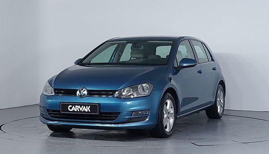 Volkswagen • Golf