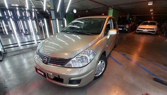 Nissan • Tiida