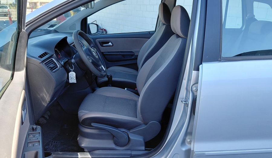 Volkswagen Suran 1.6 TRENDLINE Wagon 2011