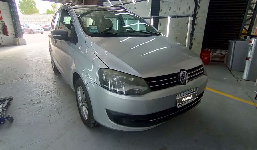 Volkswagen Suran 1.6 TRENDLINE Wagon 2011