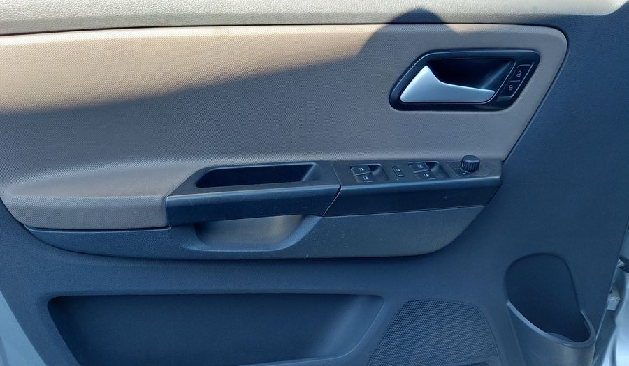 Volkswagen Suran 1.6 TRENDLINE Wagon 2011