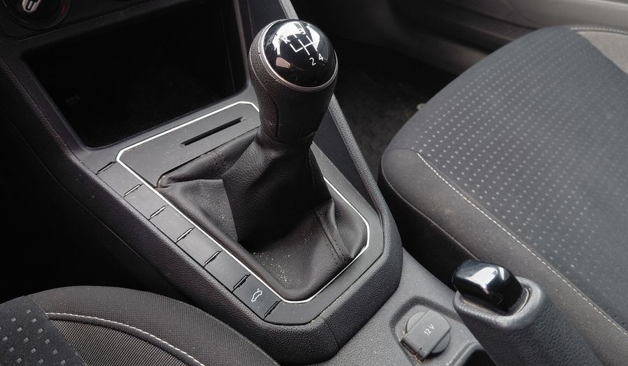 Volkswagen Polo 1.6 MSI COMFORTLINE Hatchback 2018