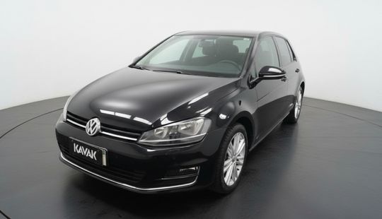 Volkswagen • Golf