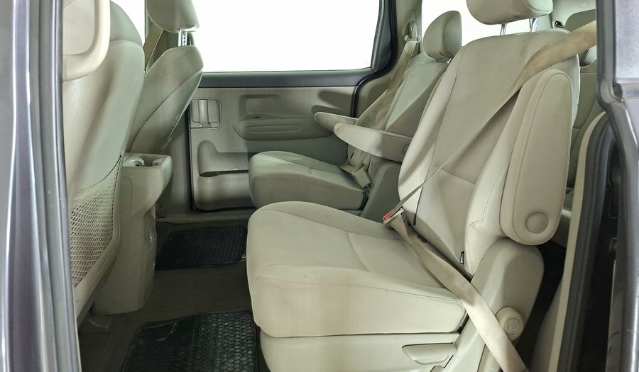 Kia Grand Carnival 3.3 GSL LX AUTO 7P Minivan 2016