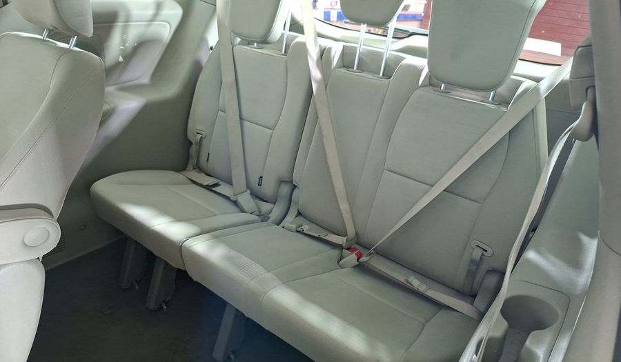 Kia Grand Carnival 3.3 GSL LX AUTO 7P Minivan 2016