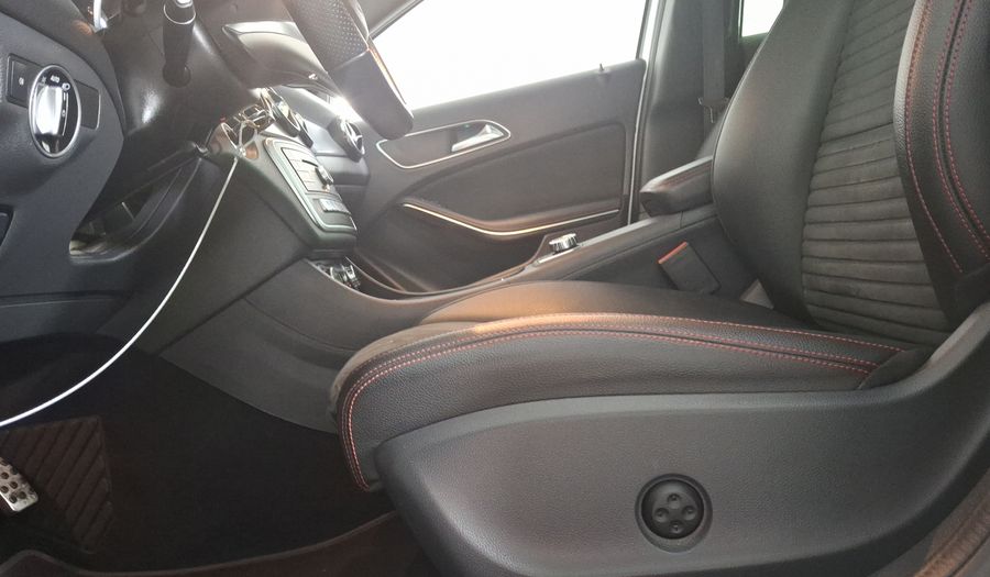 Mercedes Benz Clase Gla 2.0 GLA 250 SPORT DCT Suv 2019