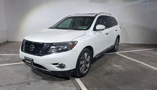 Nissan • Pathfinder