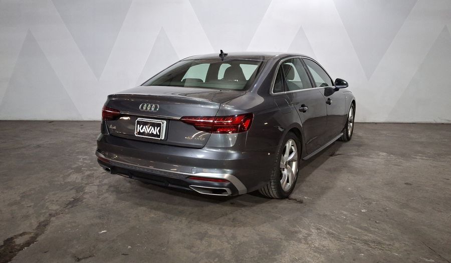 Audi A4 2.0 MHEV 40 TFSI S LINE DCT Sedan 2022