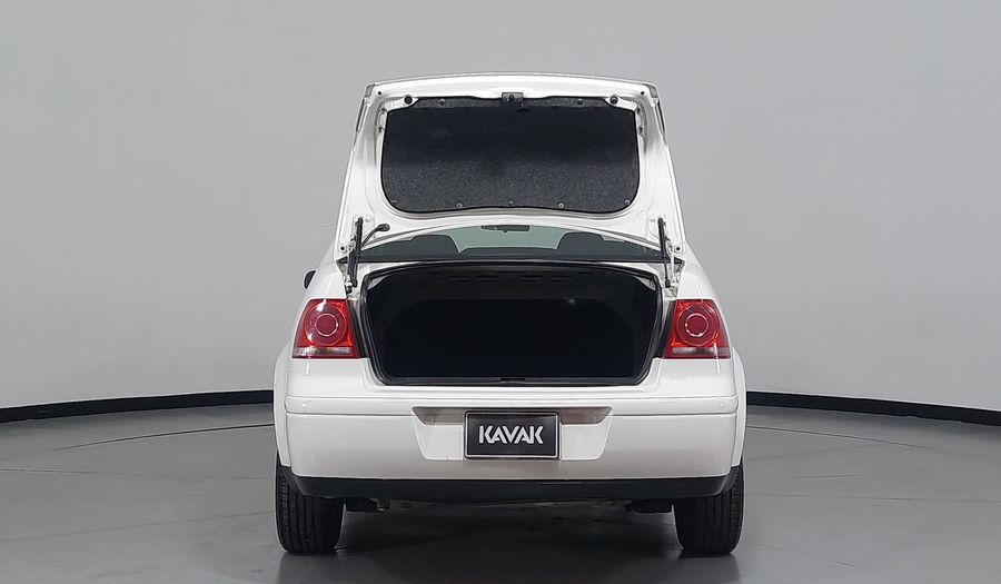 Volkswagen Jetta Clasico 2.0 CL TIPTRONIC Sedan 2013