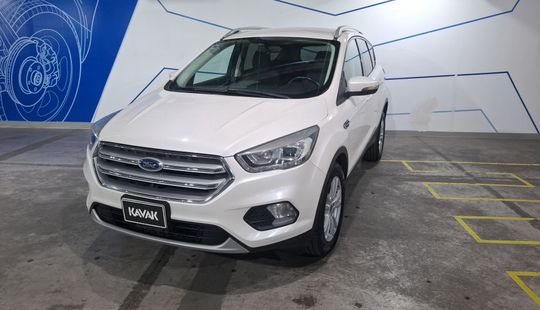 Ford • Escape