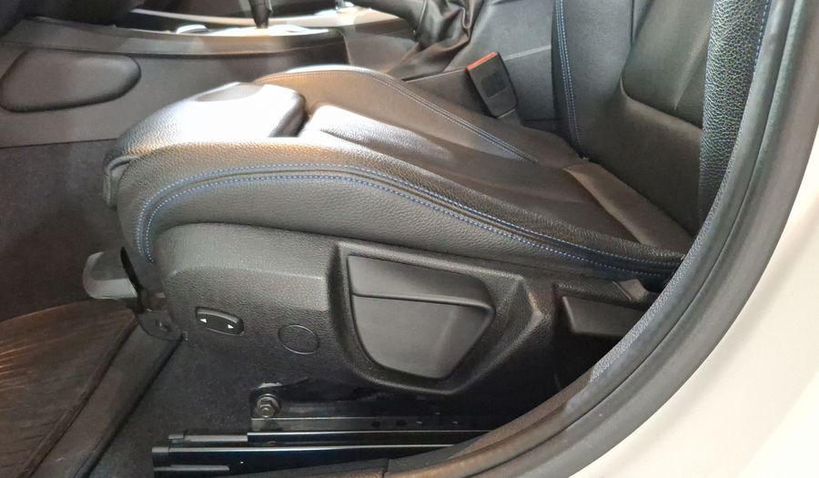 Bmw Serie 1 2.0 120IA SPORT LINE AUTO Hatchback 2019