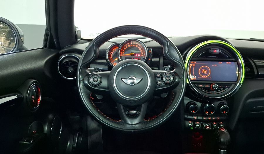 Mini Cooper S 2.0 COOPER HOT CHILI AT Hatchback 2016